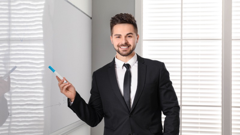Un homme coach en Dépolarisation®