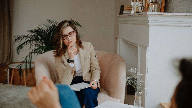 Une coach en Dépolarisation® avec une capacité à identifier les blocages