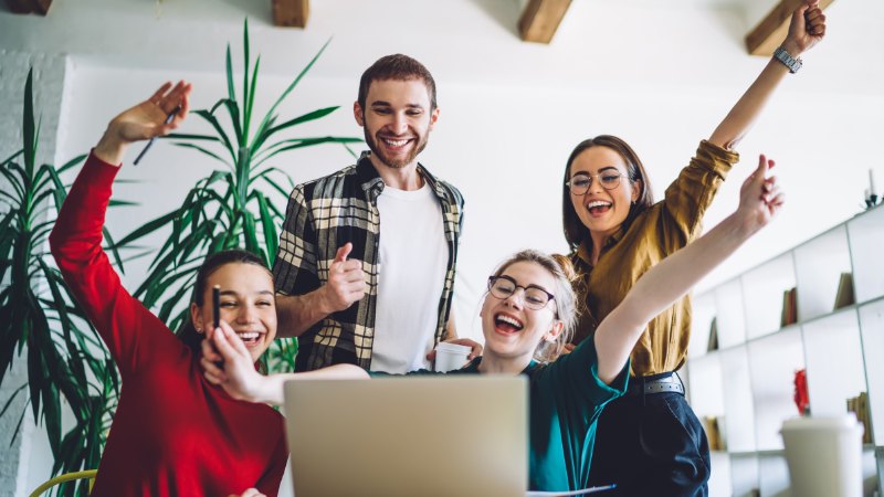 Des jeunes heureux d'avoir expérimenté la Dépolarisation®
